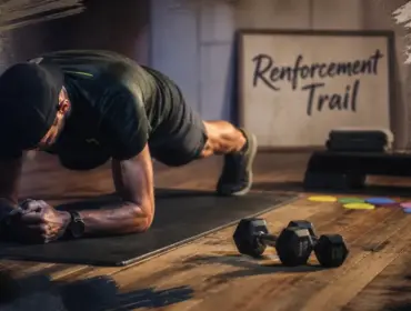 Renforcement musculaire trail sur tapis : gainage et haltères