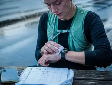 Temps moyen course 7 km femme : repères d’allure et niveau